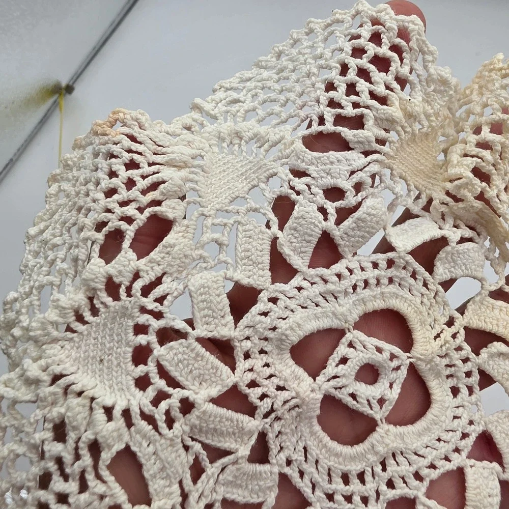 Vintage Hand Crochet Cotton Lace Doily Cream Floral Round 6.5 Cottagecore N4